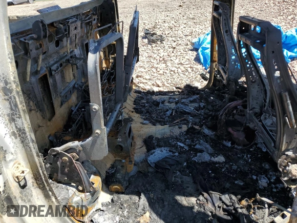 2022 Chevrolet Silverado 1500 LT with VIN 1GCUDDET6NZ632522, listed as a Copart auction lot 55029025 with Not Provided miles and Salvage Title. Bid and sale history available at DreamBid. Image 10.