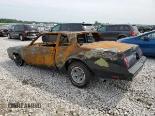 1986 Chevrolet Monte Carlo Sport с VIN 1G1GZ37G1GR208234, выставлен на аукционе Copart как лот 57203224 с пробегом Не указан миль и Чистый • Clean title. История ставок и продаж доступна на DreamBid. Изображение 2.