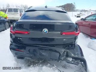 2021 BMW X4 M40i with VIN 5UX2V5C05M9H02711, listed as a IAAI auction lot 41675953 with 26,652 mi miles. Bid and sale history available at carsss.com. Image 17.