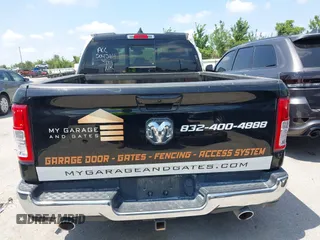 2022 Ram 1500 Big Horn z VIN 1C6RREBT9NN464360, wystawiony jako IAAI lot #42172422 z przebiegiem 29 450 mil mil oraz . Historia ofert i sprzedaży dostępna na DreamBid. Obrazek 16.