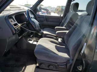 1999 Isuzu Trooper S z VIN JACDJ58X5X7912250, wystawiony jako Copart lot #58521665 z przebiegiem 177 038 mil mil oraz Tytuł czysty. Historia ofert i sprzedaży dostępna na DreamBid. Obrazek 7.
