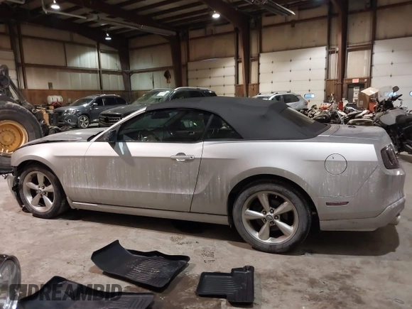2012 Ford Mustang V6 with VIN 1ZVBP8EM9C5212396, listed as a IAAI auction lot 41398592 with 91,024 mi miles and . Bid and sale history available at carsss.com. Image 14.
