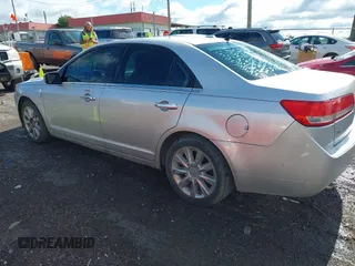 2012 Lincoln MKZ z VIN 3LNHL2GC2CR821896, wystawiony jako IAAI lot #42389103 z przebiegiem 253 804 mil mil oraz . Historia ofert i sprzedaży dostępna na DreamBid. Obrazek 3.