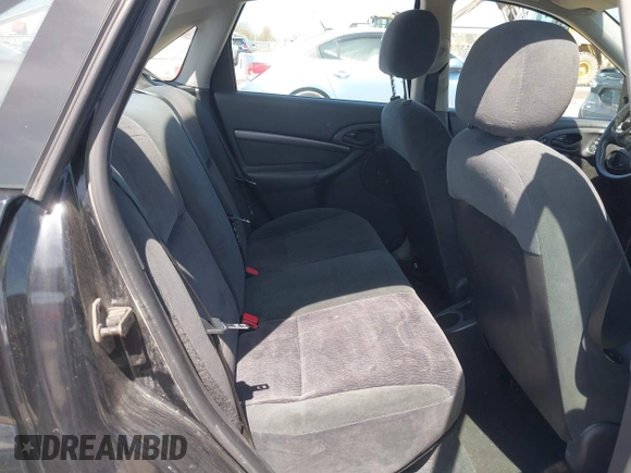 2000 Ford Focus SE with VIN 1FAFP3436YW262356, listed as a IAAI auction lot 42092884 with 123,618 mi miles and . Bid and sale history available at carsss.com. Image 8.