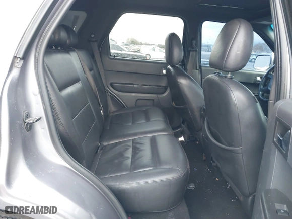 2008 Ford Escape Limited with VIN 1FMCU04178KD00117, listed as a IAAI auction lot 41594300 with 252,882 mi miles. Bid and sale history available at carsss.com. Image 8.