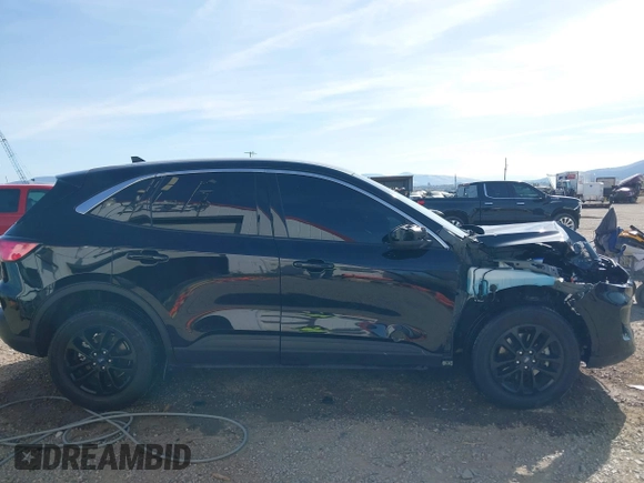 2022 Ford Escape SE z VIN 1FMCU9G68NUA63682, wystawiony jako IAAI lot #40468213 z przebiegiem 52 278 mil mil oraz . Historia ofert i sprzedaży dostępna na DreamBid. Obrazek 14.