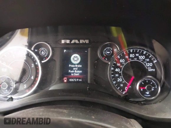 2023 Ram 2500 Tradesman z VIN 3C6UR5HL0PG529660, wystawiony jako IAAI lot #41491722 z przebiegiem 43 672 mil mil oraz . Historia ofert i sprzedaży dostępna na DreamBid. Obrazek 7.