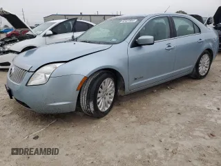 2010 Mercury Milan Hybrid with VIN 3MEDM0L31AR652976, listed as a Copart auction lot 82427944 with 115,014 mi miles and Salvage Title. Bid and sale history available at carsss.com. Image 1.
