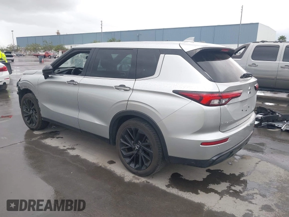 2022 Mitsubishi Outlander SE z VIN JA4J3UA87NZ059213, wystawiony jako IAAI lot #41723525 z przebiegiem 41 610 mil mil oraz . Historia ofert i sprzedaży dostępna na DreamBid. Obrazek 3.
