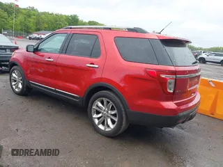2012 Ford Explorer XLT z VIN 1FMHK7D8XCGA23931, wystawiony jako IAAI lot #42222999 z przebiegiem 209 442 mil mil oraz . Historia ofert i sprzedaży dostępna na DreamBid. Obrazek 3.