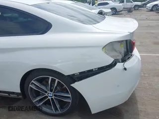 2019 BMW 4 Series 440i z VIN WBA4W7C57KAG52658, wystawiony jako IAAI lot #42301983 z przebiegiem 30 655 mil mil oraz . Historia ofert i sprzedaży dostępna na DreamBid. Obrazek 20.