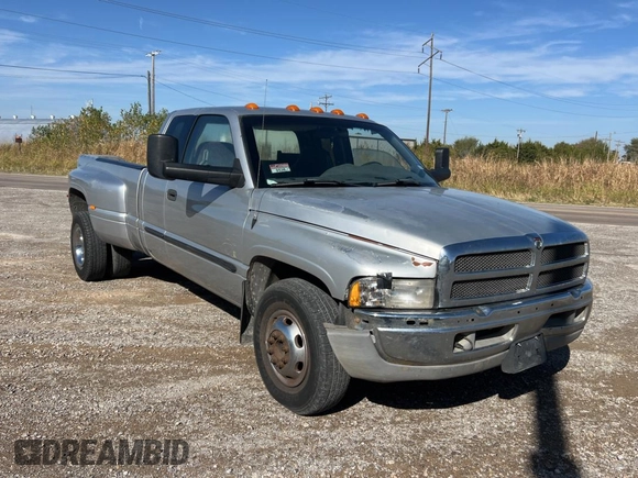 2001 Dodge 3500 with VIN 1B7MC33601J523525, listed as a Copart auction lot 79228984 with 252,894 mi miles and Clean title. Bid and sale history available at DreamBid. Image 1.