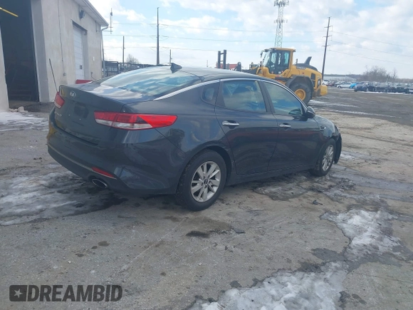 2016 Kia Optima LX z VIN 5XXGT4L34GG020666, wystawiony jako IAAI lot #41406265 z przebiegiem 173 645 mil mil oraz . Historia ofert i sprzedaży dostępna na DreamBid. Obrazek 4.