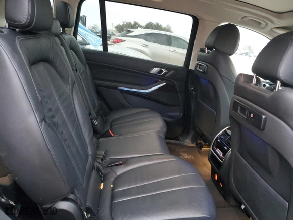 2019 BMW X7 xDrive40i with VIN 5UXCW2C56KL086946, listed as a Copart auction lot 42732725 with 66,165 mi miles and Salvage Title. Bid and sale history available at carsss.com. Image 11.