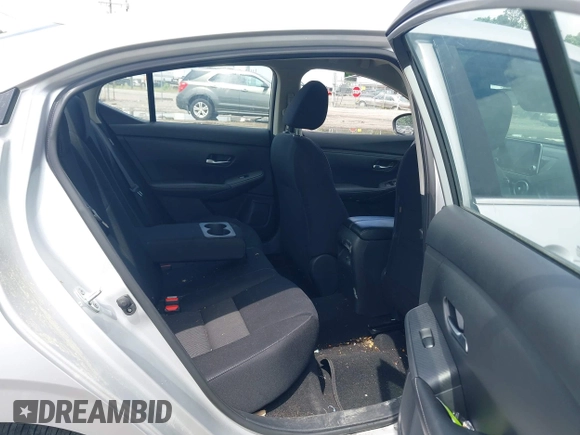 2021 Nissan Sentra SV z VIN 3N1AB8CV5MY299245, wystawiony jako IAAI lot #42180004 z przebiegiem 25 856 mil mil oraz . Historia ofert i sprzedaży dostępna na DreamBid. Obrazek 8.