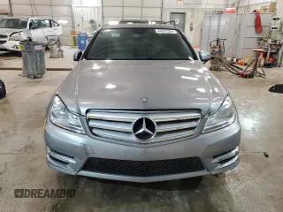 2013 Mercedes-Benz C 250 Sport with VIN WDDGF4HBXDA853389, listed as a Copart auction lot 44397534 with 102,521 mi miles and Clean title. Bid and sale history available at DreamBid. Image 5.