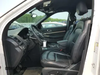 2019 Ford Explorer XLT z VIN 1FM5K8D89KGA99924, wystawiony jako Copart lot #59659405 z przebiegiem 124 613 mil mil oraz Szkoda całkowita • Salvage title. Historia ofert i sprzedaży dostępna na DreamBid. Obrazek 7.
