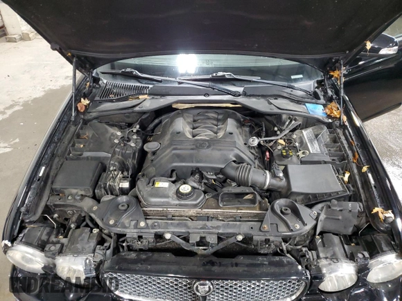 2008 Jaguar XJ Vanden Plas with VIN SAJWA82B28SH19503, listed as a Copart auction lot 78394894 with 159,071 mi miles and Salvage Title. Bid and sale history available at carsss.com. Image 11.