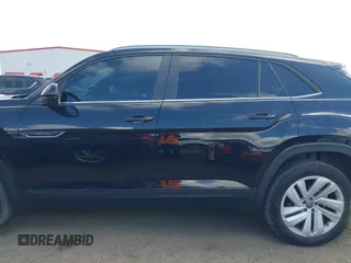 2020 Volkswagen Atlas SE z VIN 1V2YE2CA3LC224739, wystawiony jako IAAI lot #42045123 z przebiegiem 107 712 mil mil oraz . Historia ofert i sprzedaży dostępna na DreamBid. Obrazek 14.