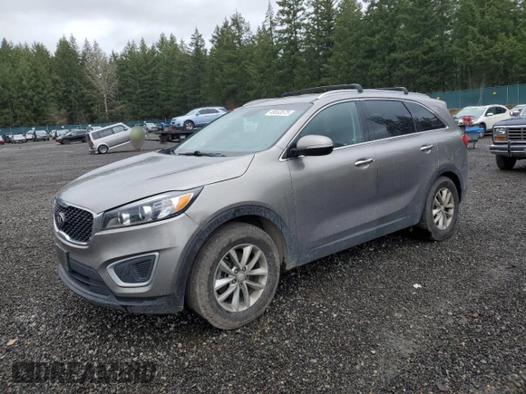 2018 Kia Sorento L with VIN 5XYPG4A32JG408103, listed as a Copart auction lot 49553575 with 136,879 mi miles and Clean Title. Bid and sale history available at carsss.com. Image 1.