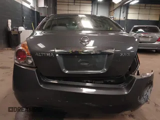 2010 Nissan Altima 2.5 SL with VIN 1N4AL2AP0AN425781, listed as a IAAI auction lot 41990759 with 155,741 mi miles. Bid and sale history available at carsss.com. Image 16.