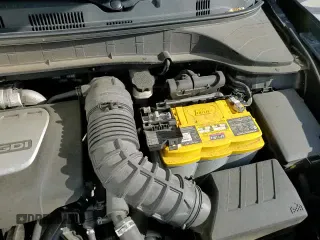 2018 Hyundai Kona Limited z VIN KM8K3CA53JU087264, wystawiony jako Copart lot #59513755 z przebiegiem 145 686 mil mil oraz Szkoda całkowita • Salvage title. Historia ofert i sprzedaży dostępna na DreamBid. Obrazek 13.