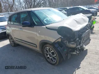 2014 FIAT 500L Trekking with VIN ZFBCFADH9EZ021078, listed as a IAAI auction lot 41773433 with 1 mi miles. Bid and sale history available at carsss.com. Image 1.