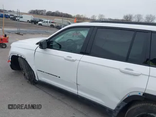 2024 Jeep Grand Cherokee Altitude with VIN 1C4RJHAG1RC707103, listed as a IAAI auction lot 41964830 with 27,302 mi miles and . Bid and sale history available at DreamBid. Image 19.