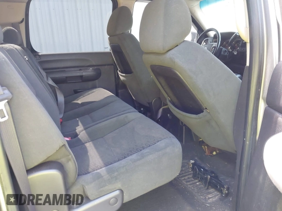 2008 Chevrolet Silverado 1500 1LT with VIN 2GCEC130281145698, listed as a IAAI auction lot 41883409 with 235,900 mi miles and . Bid and sale history available at DreamBid. Image 8.