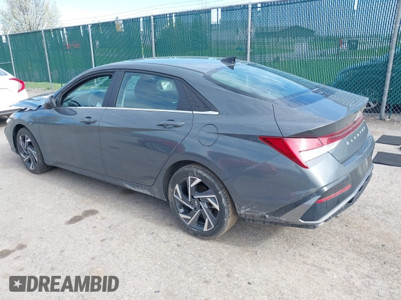 2024 Hyundai Elantra SEL with VIN KMHLS4DG8RU841099, listed as a IAAI auction lot 42120195 with 9,899 mi miles and . Bid and sale history available at DreamBid. Image 3.