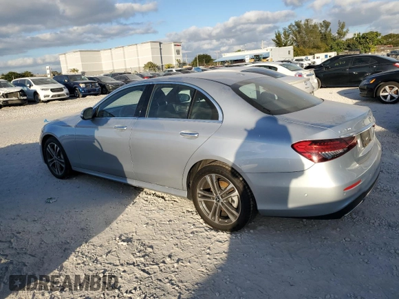 2021 Mercedes-Benz E 350 z VIN W1KZF8EB7MA933821, wystawiony jako Copart lot #50354235 z przebiegiem 32 299 mil mil oraz Nie do naprawy • Non repairable. Historia ofert i sprzedaży dostępna na DreamBid. Obrazek 2.