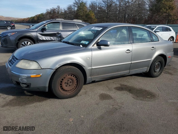 2002 Volkswagen Passat GLS with VIN WVWPD63B32P436516, listed as a Copart auction lot 78527334 with 194,069 mi miles and Salvage Title. Bid and sale history available at carsss.com. Image 1.