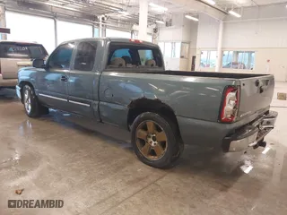 2006 Chevrolet Silverado 1500 LT1 with VIN 1GCEC19Z36Z286015, listed as a IAAI auction lot 40826253 with 263,540 mi miles. Bid and sale history available at carsss.com. Image 3.