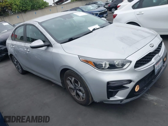 2021 Kia Forte LXS with VIN 3KPF24AD5ME387610, listed as a IAAI auction lot 42133985 with 31,437 mi miles and . Bid and sale history available at carsss.com. Image 1.