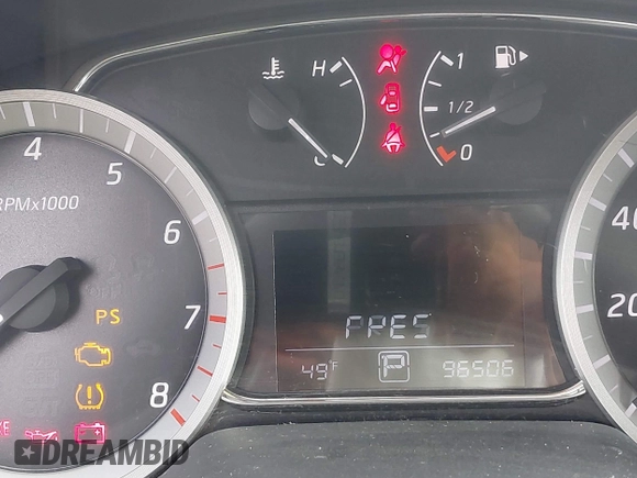 2015 Nissan Sentra SR with VIN 3N1AB7AP1FY305575, listed as a IAAI auction lot 41579764 with 96,506 mi miles and . Bid and sale history available at DreamBid. Image 16.