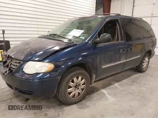 2006 Chrysler Town & Country LWB Touring with VIN 2A4GP54L16R860056, listed as a IAAI auction lot 41366007 with 140,388 mi miles. Bid and sale history available at carsss.com. Image 2.