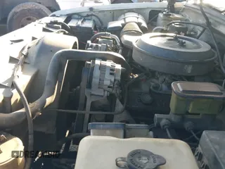 1995 Chevrolet Silverado 2500 с VIN 1GCFC24KXSZ235027, выставлен на аукционе IAAI как лот 41618945 с пробегом 263 798 миль миль и . История ставок и продаж доступна на DreamBid. Изображение 19.