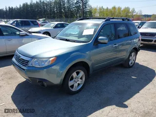 2009 Subaru Forester (Natl) X w/Premium Pkg with VIN JF2SH63649H731132, listed as a IAAI auction lot 42025359 with 124,374 mi miles. Bid and sale history available at carsss.com. Image 2.