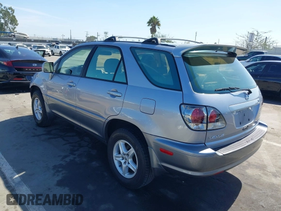 2002 Lexus RX with VIN JTJGF10U720140178, listed as a IAAI auction lot 41686562 with 166,211 mi miles. Bid and sale history available at carsss.com. Image 3.
