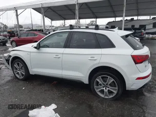 2025 Audi Q5 S line Premium with VIN WA1GAAFY2S2029189, listed as a IAAI auction lot 41576981 with 1,595 mi miles. Bid and sale history available at carsss.com. Image 14.