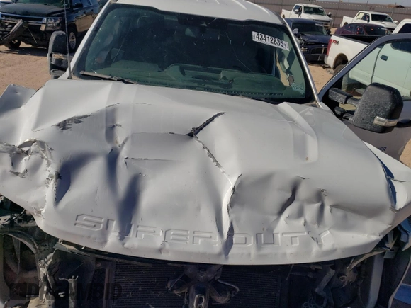 2022 Ford F-250 XL with VIN 1FT7W2BT6NEC15036, listed as a Copart auction lot 43412835 with 133,478 mi miles and Salvage title. Bid and sale history available at DreamBid. Image 11.