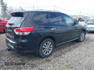 2015 Nissan Pathfinder Platinum with VIN 5N1AR2MM5FC709030, listed as a IAAI auction lot 41490975 with 121,875 mi miles and . Bid and sale history available at DreamBid. Image 4.