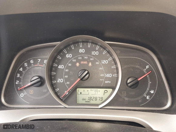 2015 Toyota RAV4 XLE with VIN 2T3RFREV4FW270089, listed as a IAAI auction lot 41943299 with 182,879 mi miles. Bid and sale history available at carsss.com. Image 7.