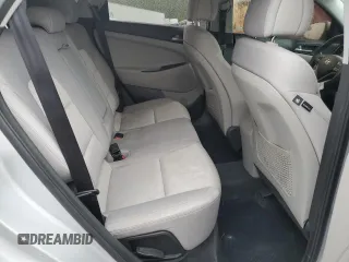 2017 Hyundai Tucson SE z VIN KM8J33A48HU278031, wystawiony jako Copart lot #49918545 z przebiegiem 125 382 mil mil oraz Szkoda całkowita • Salvage title. Historia ofert i sprzedaży dostępna na DreamBid. Obrazek 10.