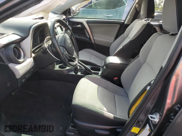 2017 Toyota RAV4 XLE with VIN JTMWFREV7HD105088, listed as a Copart auction lot 53138545 with 88,964 mi miles and Salvage Title. Bid and sale history available at DreamBid. Image 7.