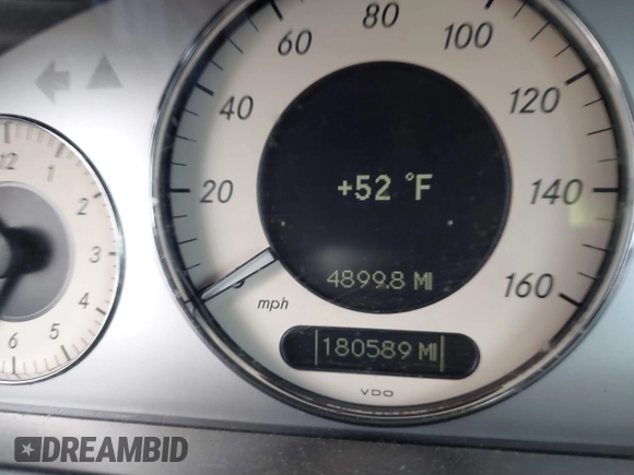 2007 Mercedes-Benz E 550 with VIN WDBUF72XX7B085400, listed as a IAAI auction lot 41650895 with 180,589 mi miles and . Bid and sale history available at DreamBid. Image 7.