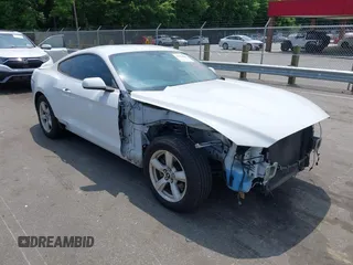 2017 Ford Mustang V6 z VIN 1FA6P8AM0H5270159, wystawiony jako IAAI lot #42312486 z przebiegiem 43 352 mil mil oraz . Historia ofert i sprzedaży dostępna na DreamBid. Obrazek 1.
