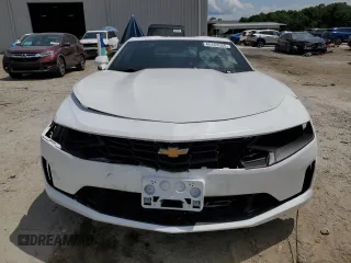 2020 Chevrolet Camaro 1LT z VIN 1G1FB1RSXL0103745, wystawiony jako Copart lot #60452065 z przebiegiem Nie podano mil oraz Czysty tytuł • Clean title. Historia ofert i sprzedaży dostępna na DreamBid. Obrazek 5.