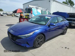 2022 Hyundai Elantra SEL z VIN 5NPLM4AGXNH077442, wystawiony jako Copart lot #54593185 z przebiegiem 46 666 mil mil oraz Szkoda całkowita • Salvage title. Historia ofert i sprzedaży dostępna na DreamBid. Obrazek 1.