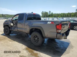 2020 Toyota Tacoma SR z VIN 3TYSZ5AN9LT004270, wystawiony jako Copart lot #55217195 z przebiegiem Nie podano mil oraz Szkoda całkowita • Salvage title. Historia ofert i sprzedaży dostępna na DreamBid. Obrazek 2.